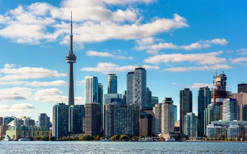 Want to Expand Your Business? Here Are 9 Things You Should Know Before Hiring in Canada.