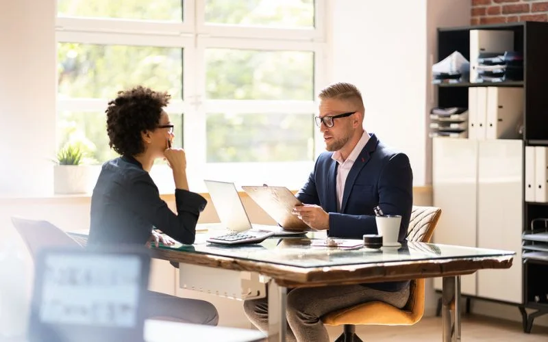 Utiliser les meilleures pratiques de sourcing direct pour améliorer vos stratégies de recrutement